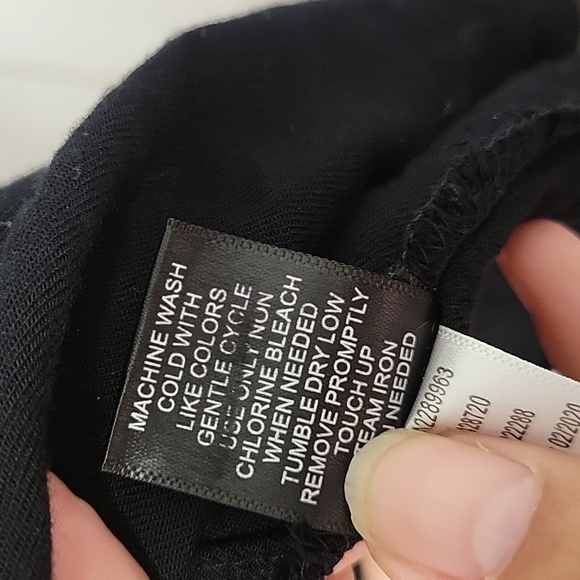 Torrid Long Sleeve Lightweight Rayon Henley Style Top Size 0 (Size 12) - Picture 7 of 7